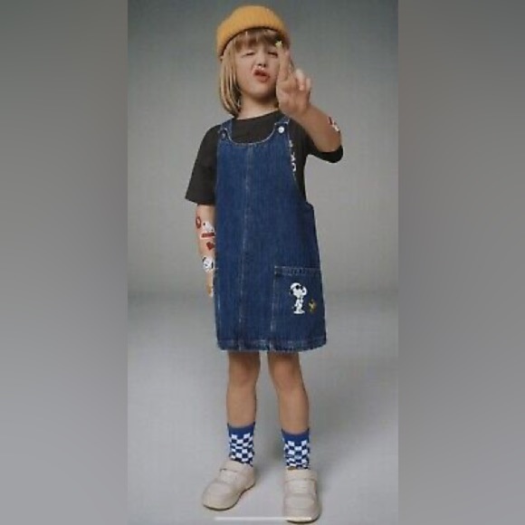 NWT. Zara Girls Blue Snoopy Peanuts Print Denim Overall Dress. Size 12-18. - Picture 2 of 9
